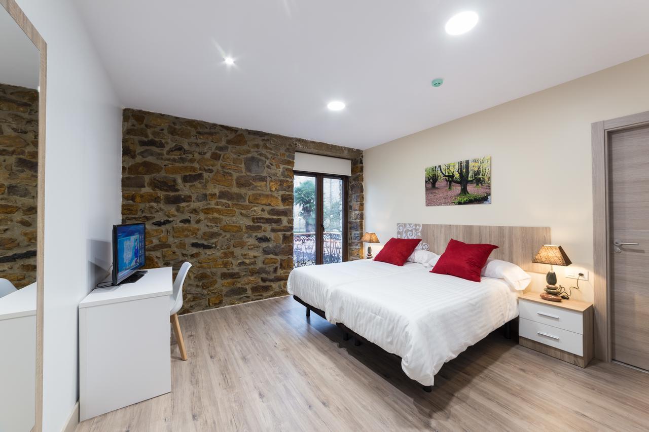 Petit Goierri Hotel Ormaiztegui Ngoại thất bức ảnh